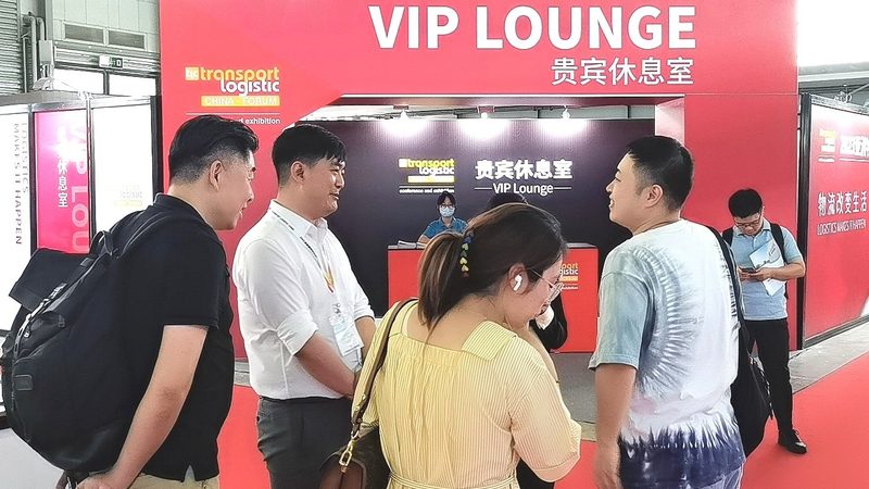 广告设计与制作加盟，如何选择更合适？**