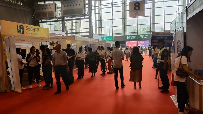 展馆地面承重不够，别急着砸地坪